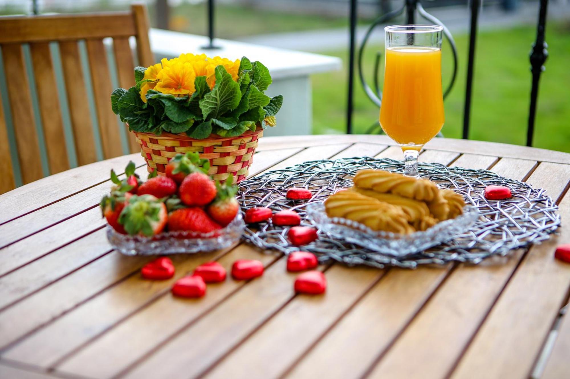 Athanasia Inn Vrasná Buitenkant foto
