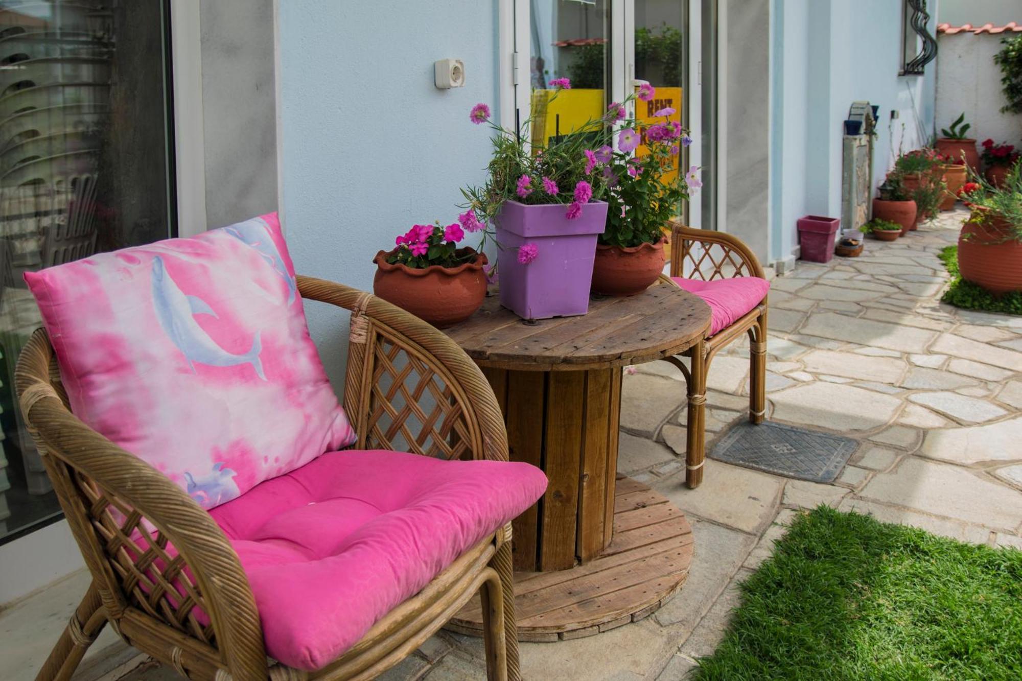 Athanasia Inn Vrasná Buitenkant foto
