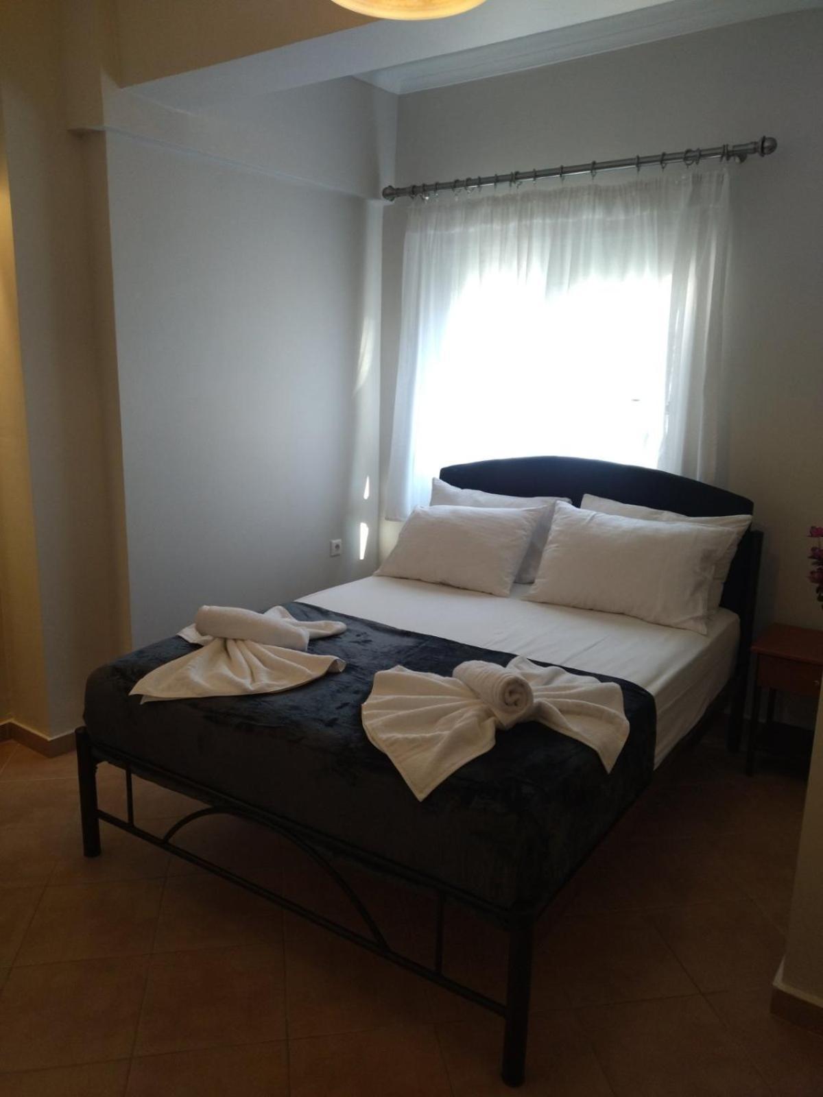 Athanasia Inn Vrasná Buitenkant foto