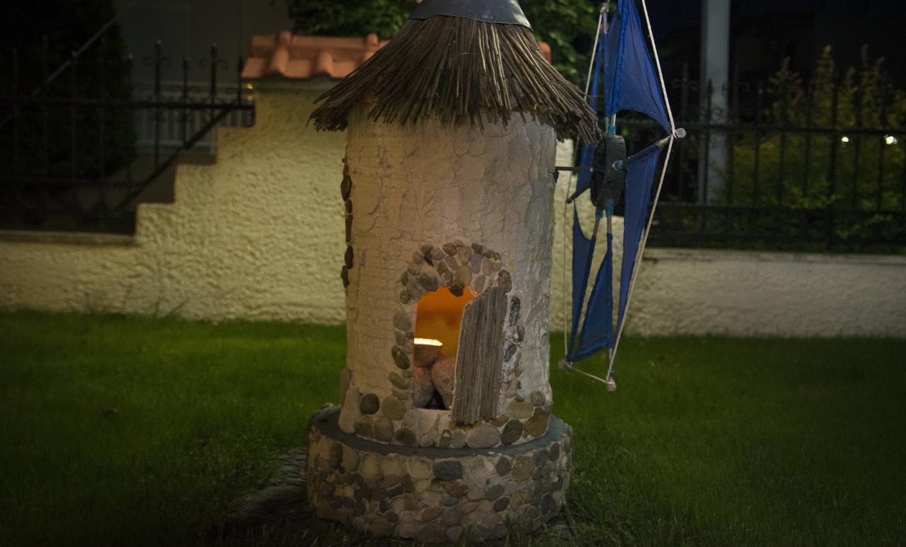 Athanasia Inn Vrasná Buitenkant foto