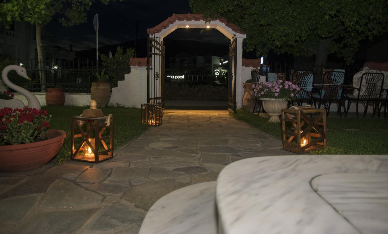 Athanasia Inn Vrasná Buitenkant foto
