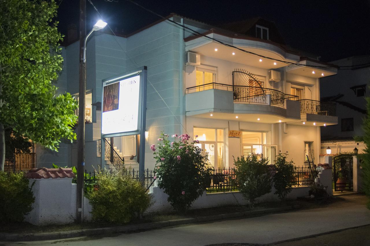 Athanasia Inn Vrasná Buitenkant foto